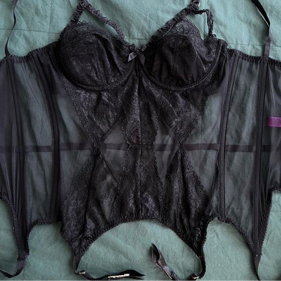 Agent Provocateur Black Lace Corset - Picture 9 of 14